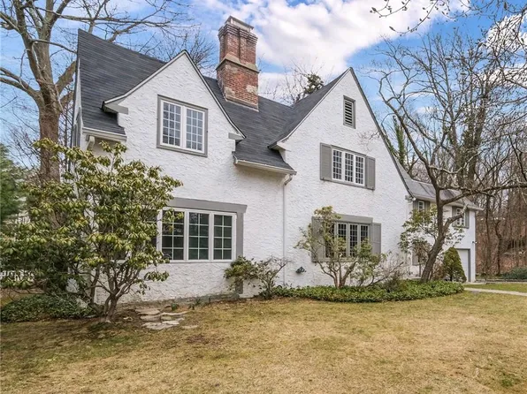 23 Lewis Avenue, Hartsdale, NY 10530