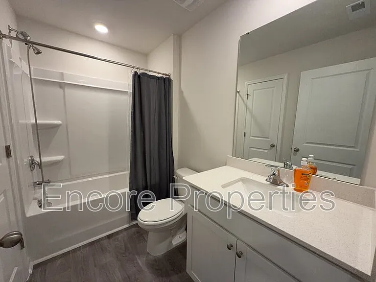 50 Sweet Meadow Rd — Photo 13