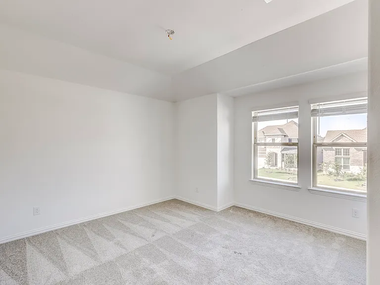 920 Old Garden Rd — Photo 33