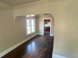 390 E 162nd St #B, Cleveland, OH 44110
