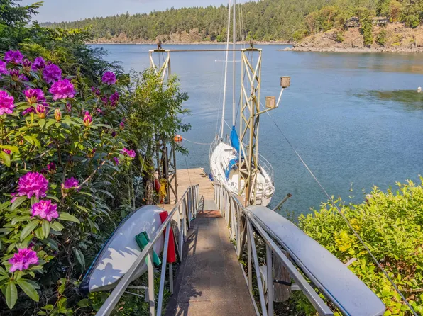 1602 Chart Dr, Southern Gulf Islands, BC V0N 2M2