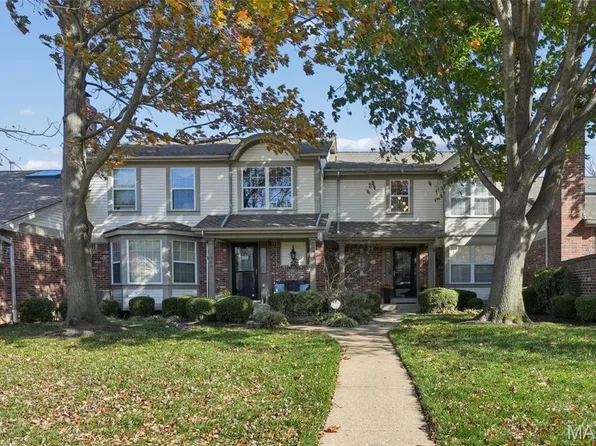 1904 Dewitt Ridge Dr, Chesterfield, MO 63017