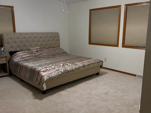375 Kristin Ct W, Brookfield, WI 53045