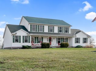 7052 Bennington Chapel Rd, Centerburg, OH 43011