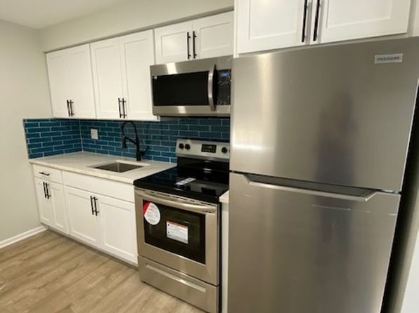 142-144 Montgomery Ave #144-C1