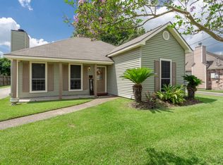 22880 Blakeney Dr, Plaquemine, LA 70764