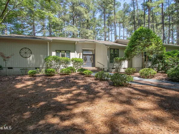12 Whithorn Court, Pinehurst, NC 28374