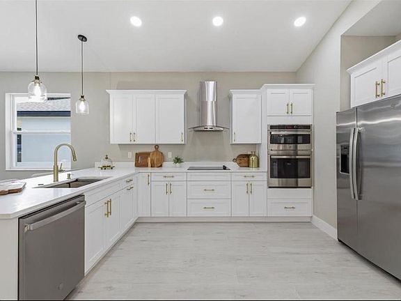 5th image of 1020 W Rambla St