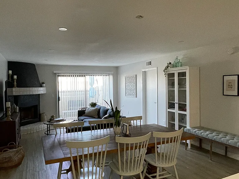1316 E Susan Ln — Photo 13