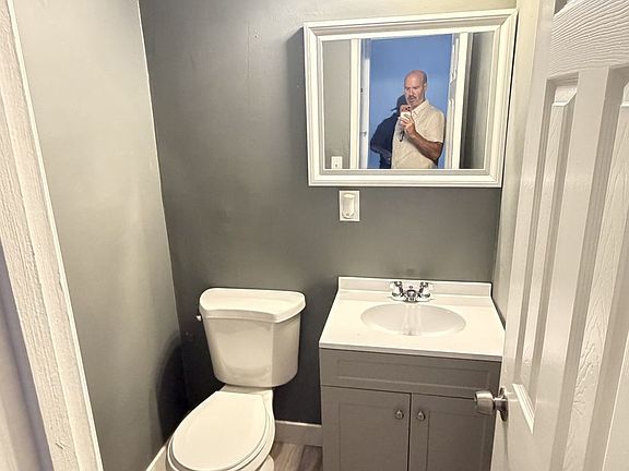 3rd image of 602 N Sloan Ave #B