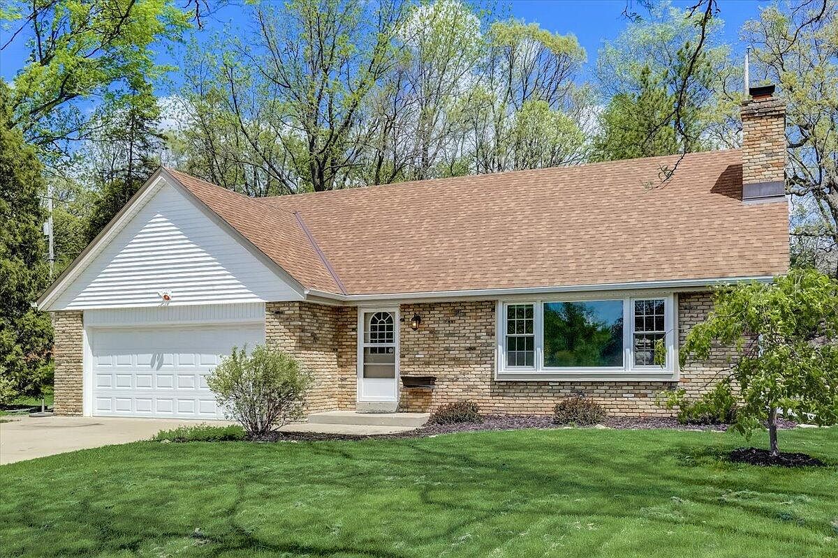 627 Rivermoor CIRCLE, Waterford, WI 53185 Zillow