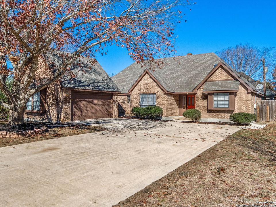 1st image of 346 CHAPARRAL CREEK DR