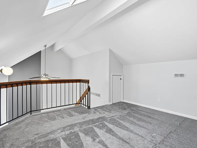 5916 Gunbarrel Ave #F — Photo 18