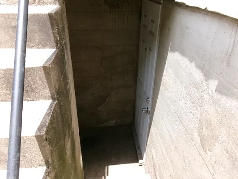 1408 W Main St — Photo 25