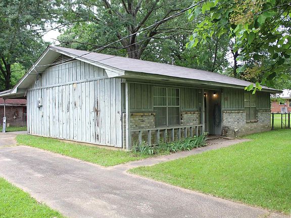 2nd image of 10579 Holly Dr
