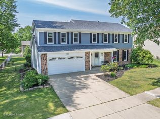 1701 71st St, Downers Grove, IL 60516