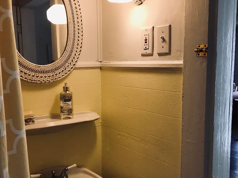 7 Webb Ave #1-W — Photo 15