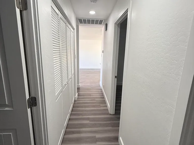 12022 W Ash St — Photo 17