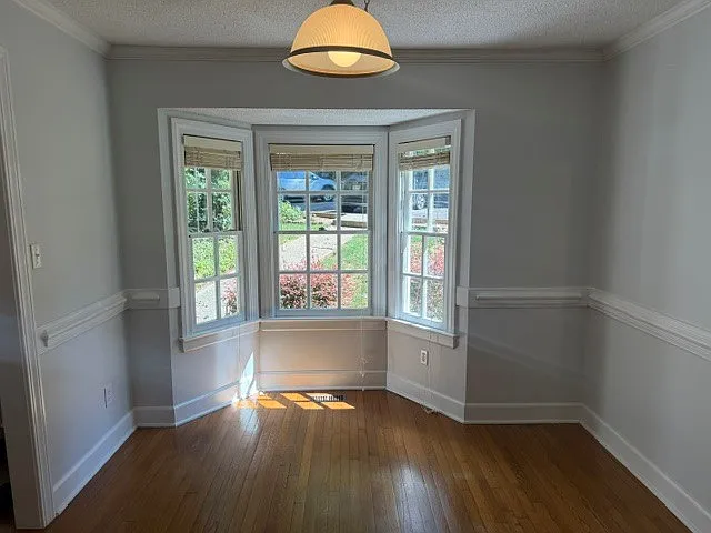 2 bed, 2.5 bath, 1234 sqft, $1,800 — Photo 2
