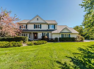 9145 Yorkshire Dr, Saline, MI 48176