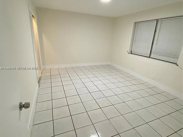 1727 Washington St #1727 — Photo 8