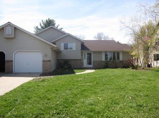 129 Sandridge Trl, Sun Prairie, WI 53590