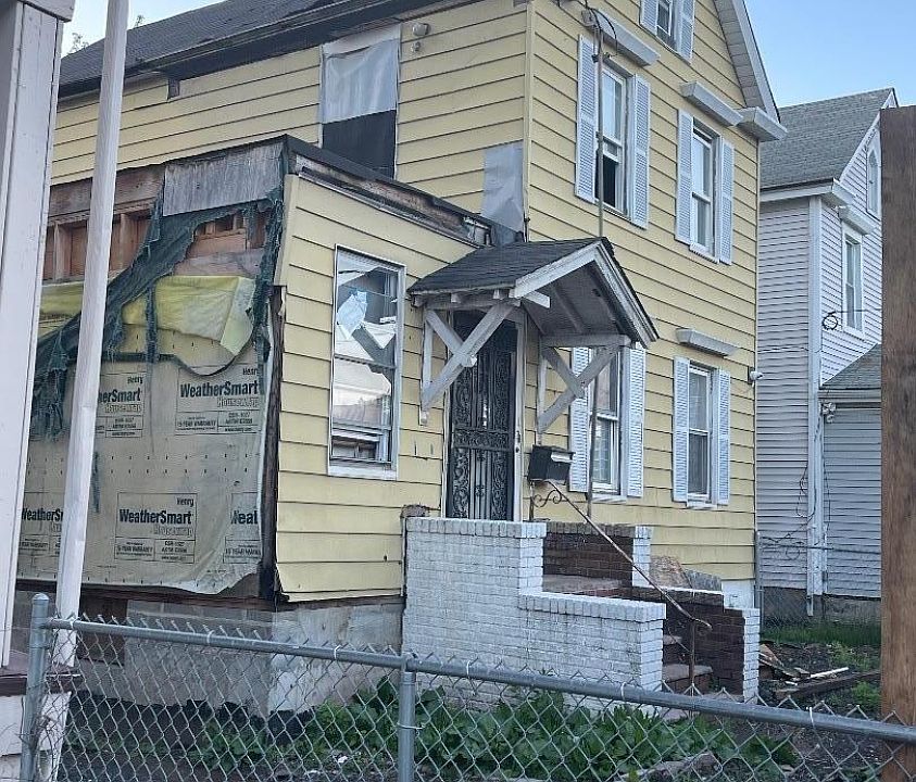 1st image of 23 Augusta St