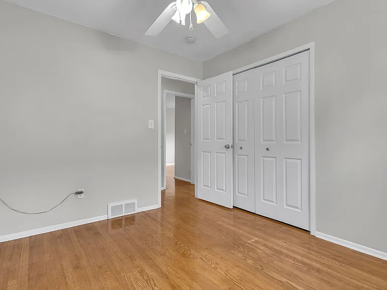 23520 Brandywynne St — Photo 16