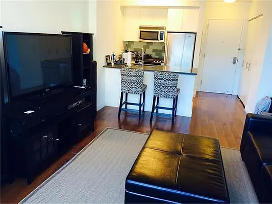 Rented by Space Marketing Shop | media 22