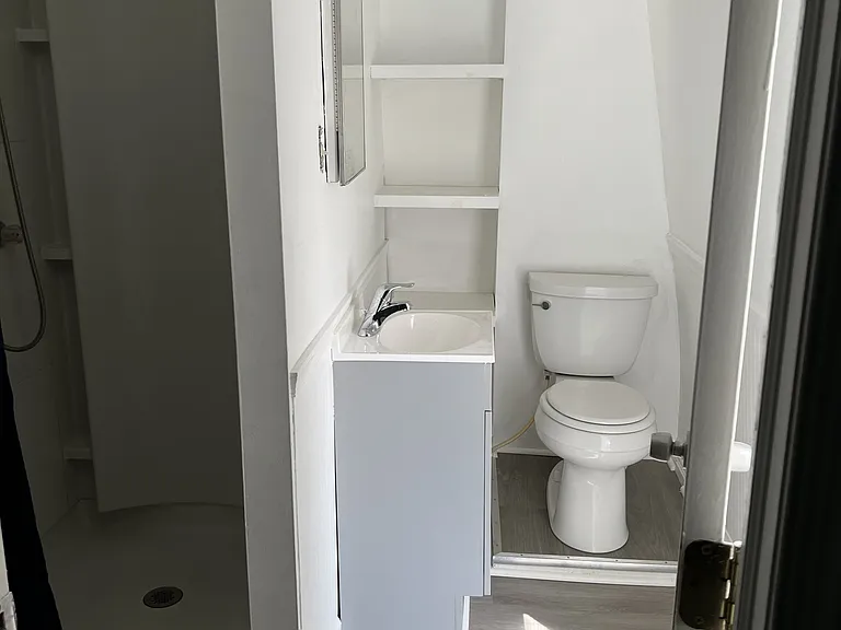 428 South St — Photo 8