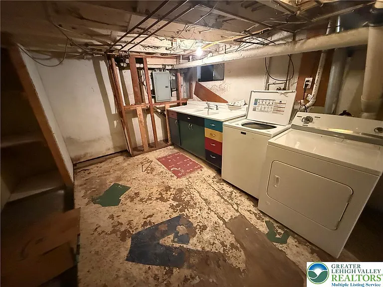 1538 Chew St — Photo 37