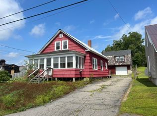 14 Garden St, Millinocket, ME 04462