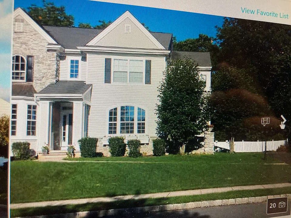 840 Ramblewood Dr #B1