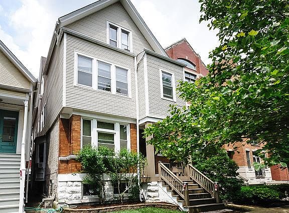 4th image of 3726 N Kenmore Ave #1