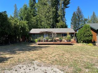 33704 Bamboo Ln, Mount Vernon, WA