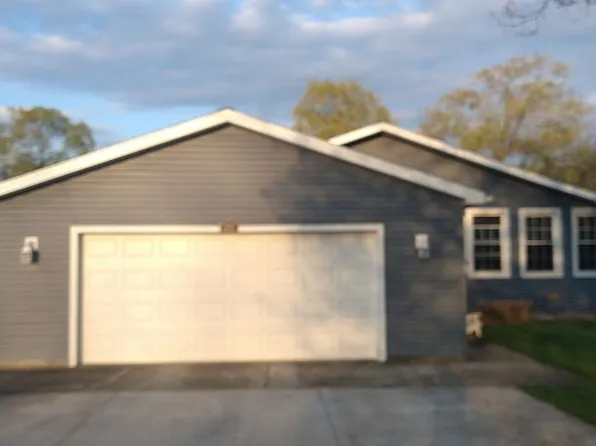 270 Maple St, Conneaut Lake, PA 16316
