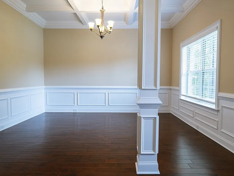 716 Banbury St — Photo 4