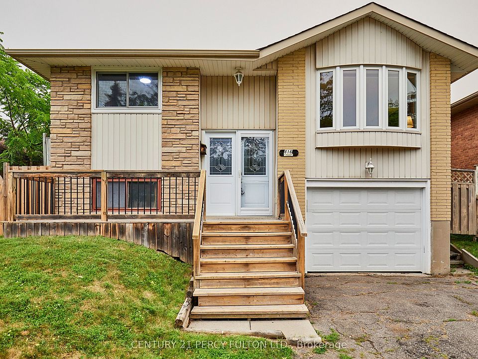 1st image of 816 Carnaby Cres