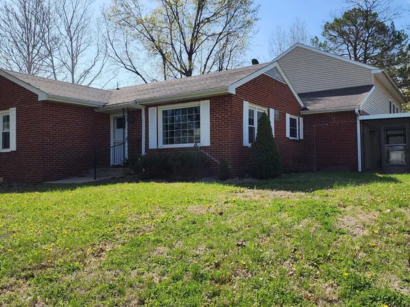 1126 Hillside Dr, Chillicothe, MO 64601