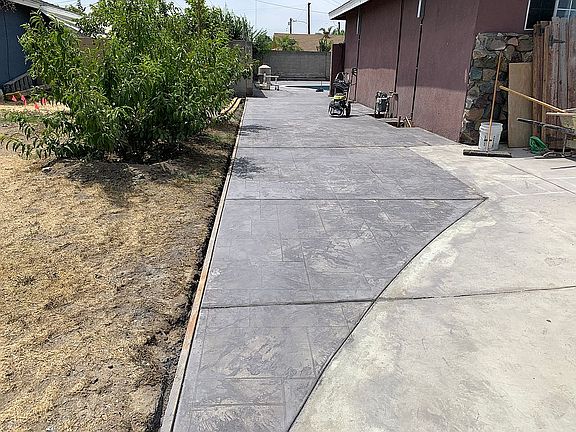 3rd image of 2426 Marty Ln