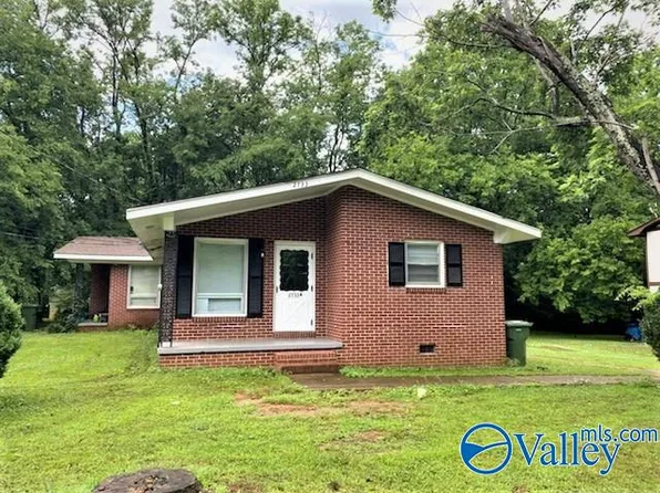 2733 Clayton Dr NW, Huntsville, AL 35810