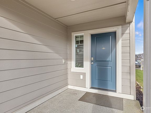 3rd image of 10747 187th ST Court E