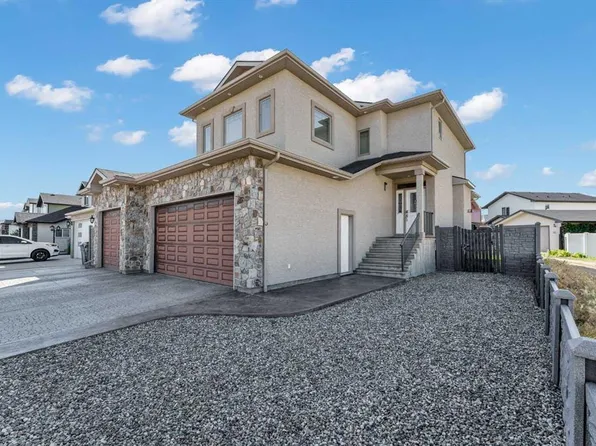 42 Somerset Line SE, Medicine Hat, AB T1B 0B8