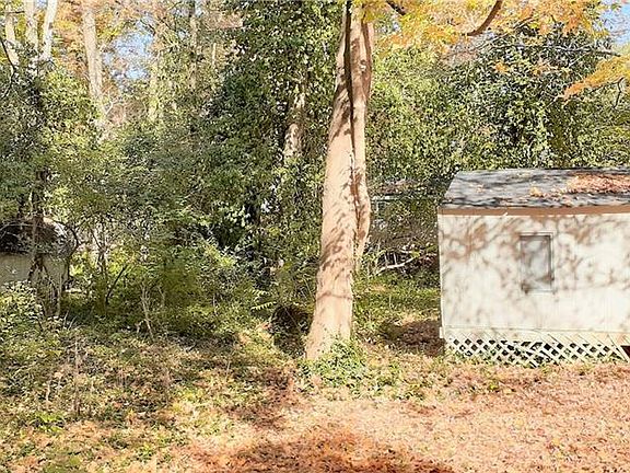 4th image of 3970 Beechwood Dr