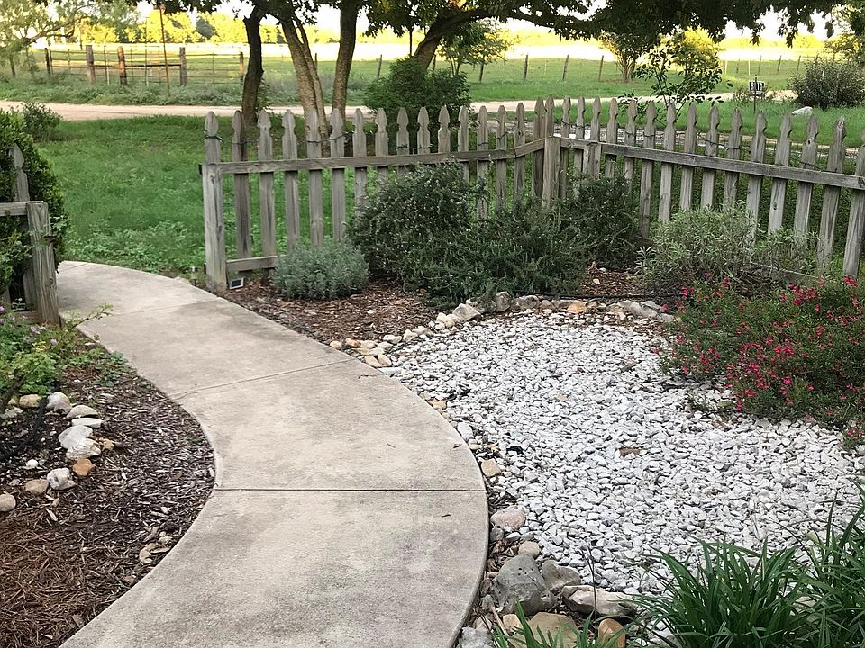 1st image of 235 Bella Vista Ln