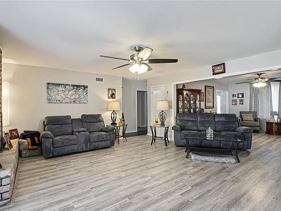 5th image of 765 Marlene Dr