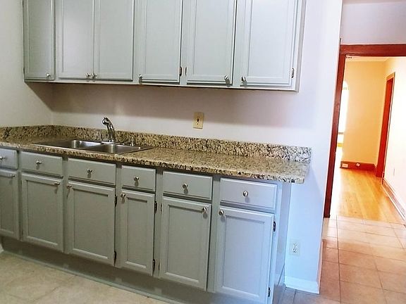 4th image of 4133 N Marmora Ave #1