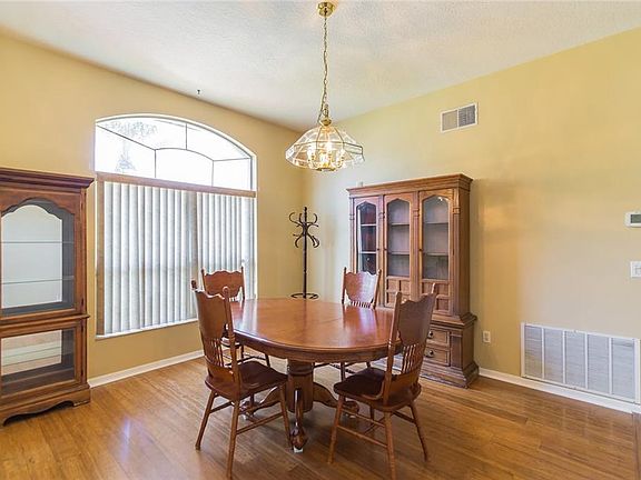 4th image of 4719 Amersham Ct