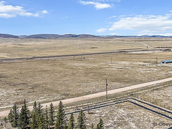 3rd image of 69 Mountain Shadow Ln
