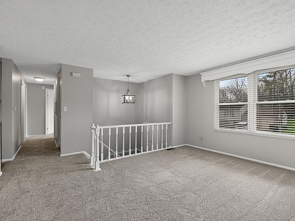 2nd image of 3080 Featherstone Dr